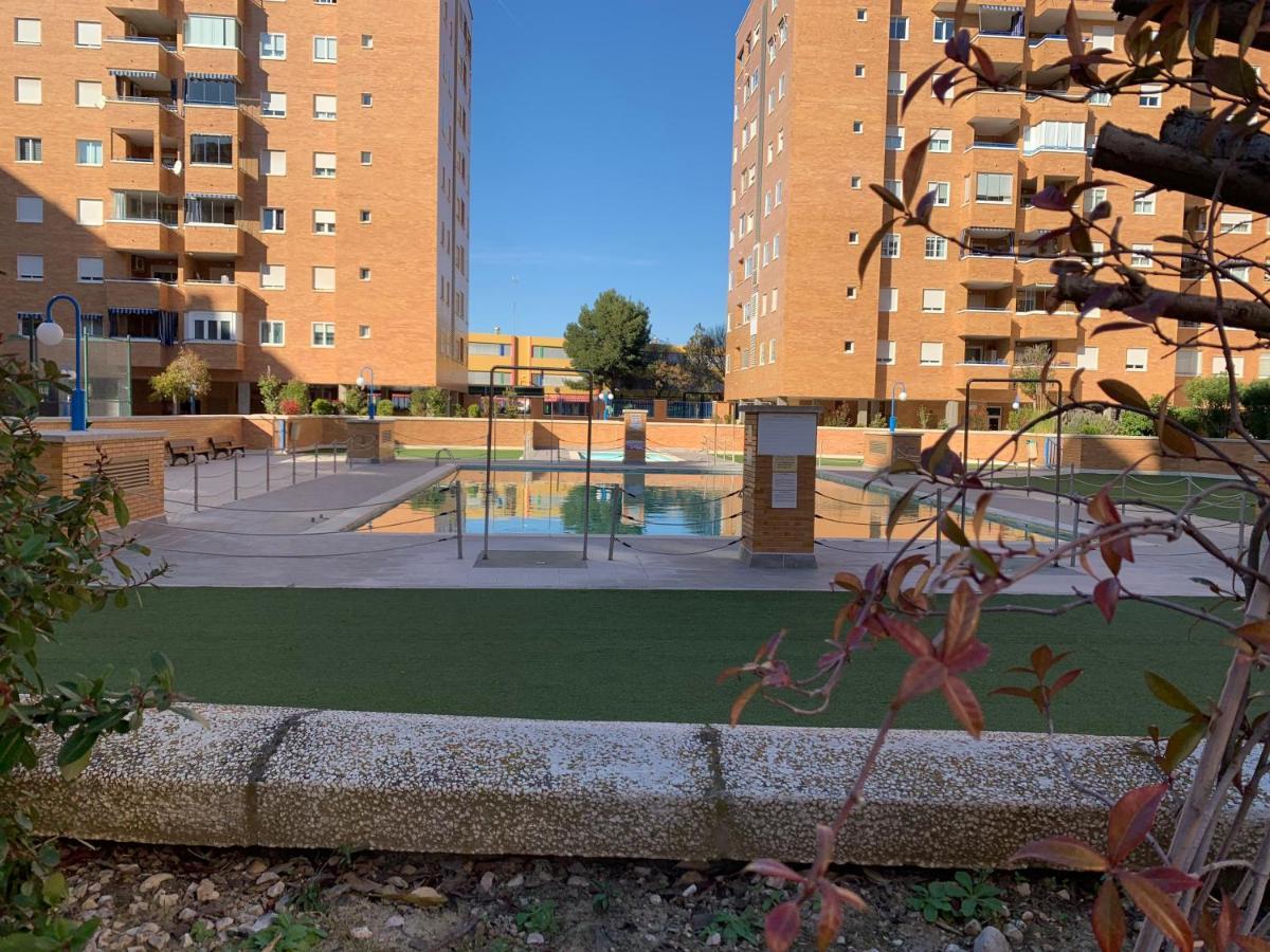 Apto Alma Parking Y Piscina Gratis Сарагоса Экстерьер фото